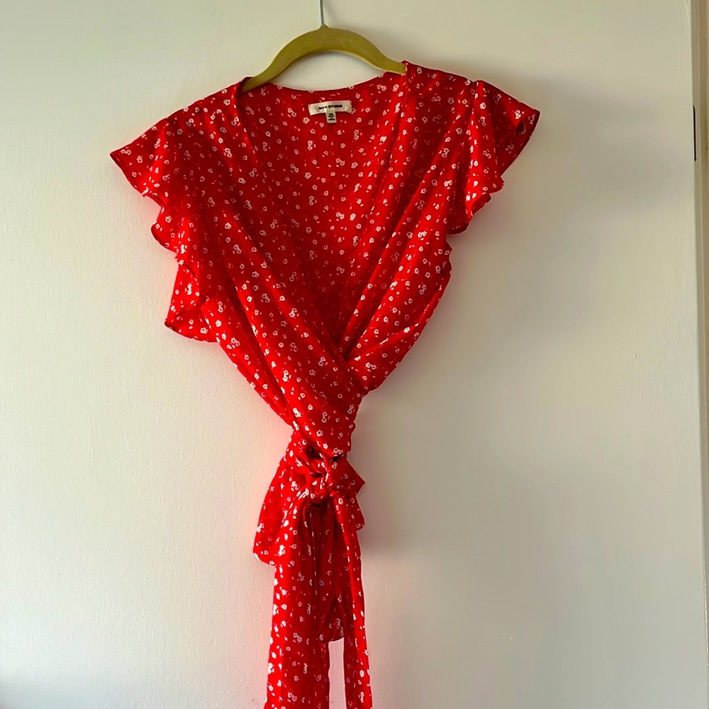 Red wrap top, XS with small flower pattern